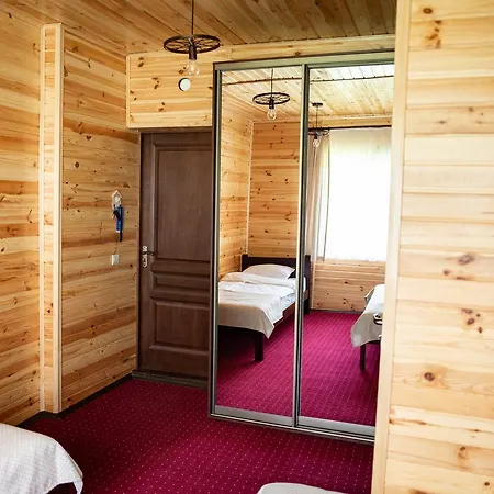 Syniy Vyr Hotell